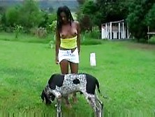 Mulata Na Fazenda Dando Cachorrão No Porno Zoofilia