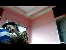 Indian Homemade Sex Video Of Desi Babe Roshnie With Her Boyfriend Juicy Boobs Sucked And Blowjob Sex