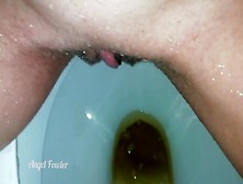 Piss In Toilet.  Washing Hairy Snatch In Period Days.  Close Up.