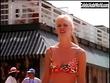Jennie Garth Bikini,  Sexy Scene In Beverly Hills,  90210 (1990-2000)