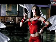 Jennifer Garner Hot Scene – Elektra