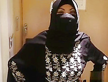 Hijabi Girl 35