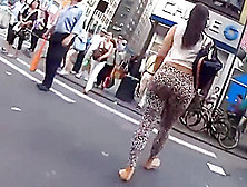 Amazing Big Ass In Leopard Leggings Street 2