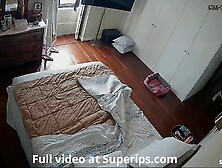Ipcam – Naughty European Girl Masturbates On Her Bed