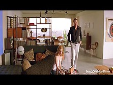 Actriz Castaña Alison Lohman Mostrando Un Escote Despampanante