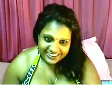 Indian Woman On Cam Teases Me With Her Big Billibongs