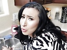Doing Dishes With Stepmom Means A Quick Blowjob