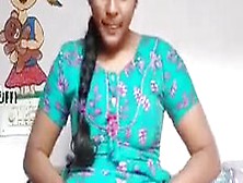 Cute Desi Tamil Girl Show Ass Pussy