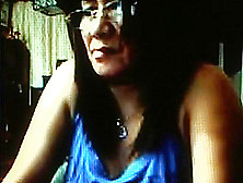 Pinay Milf Playing On Cam