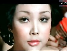 Shirley Yu Shows Tits – Love Swindlers