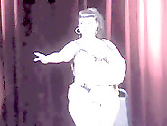 Burlesque Strip Show 393 Ursula Undress Star