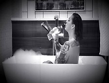 Danielle Colby Cushman Nude Bath Xxx Videos