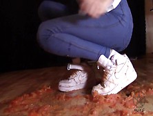 Helga Li Crushing Tomatoes In Af1