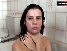 Rachel Griffiths Naked In Bathtub – Mammal
