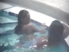 Sexy Coule Fucking In The Pool
