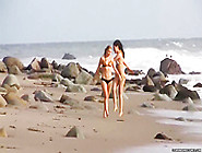 Natalia Rogue And Vicky Chase - Blowjob On The Beach