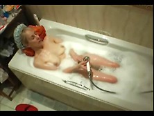 Great Masturbation While Taking A Bath