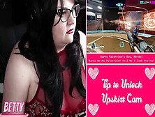 Chubby Gamer Cunt With Mouth Plays Overwatch While Chat Makes Her Cum On Valentine's Day
