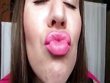 Daria's Beautiful Puckered Lips