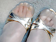 Gold Toes In Rt Pantyhose And High Heels