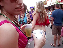 Flashing At Day Party - Springbreaklife