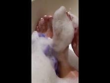 Hotwifestacey Washes Her Attractive Feet