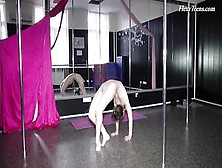 Irresistible Gymnastics By Tamara With Hottest Booty