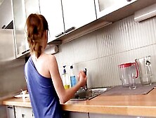 Sexy 18 Yo Masturbates Herself Into The Kitchen