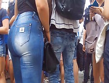 Female – Big Round Ass Tight Jeans